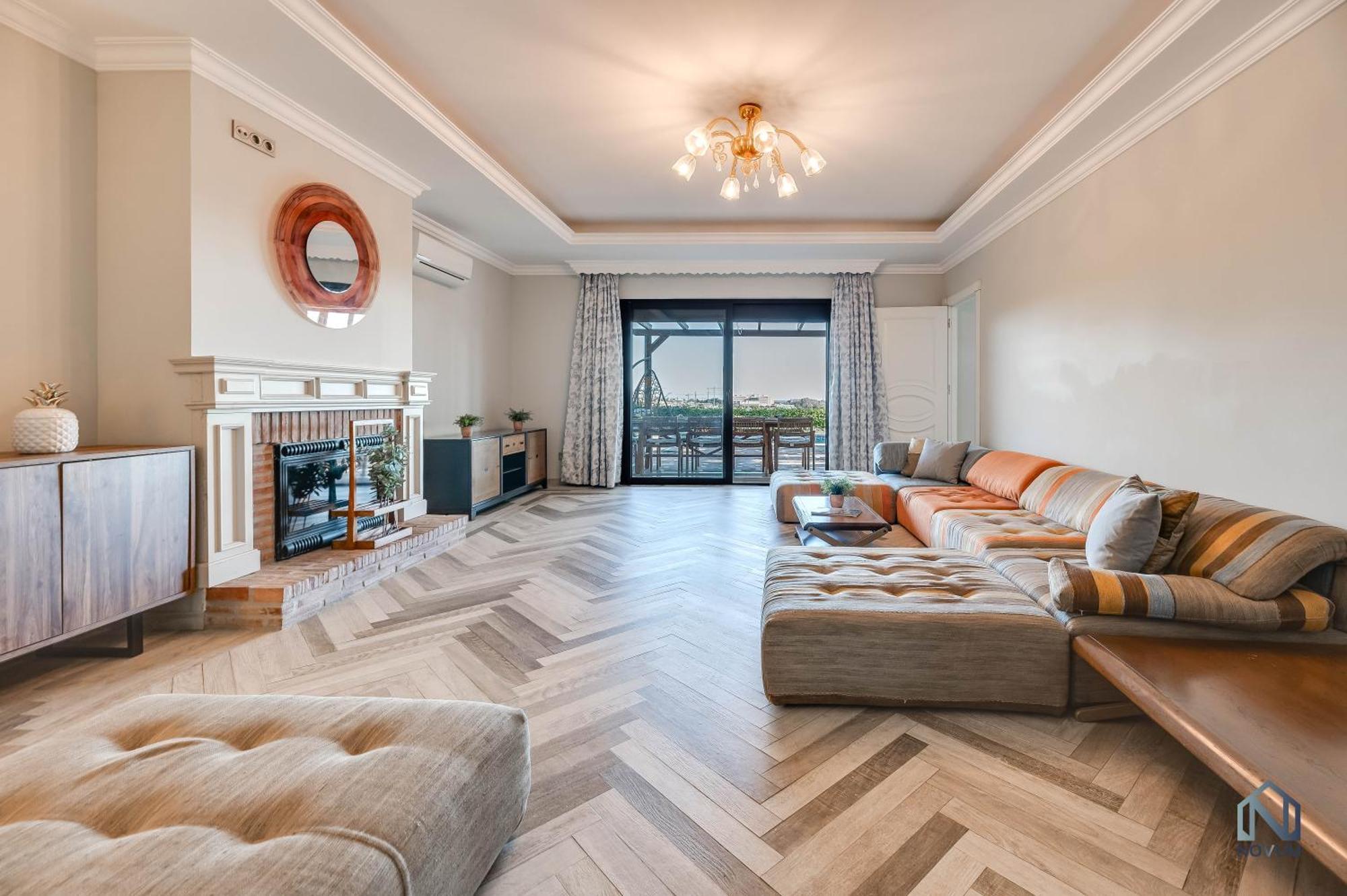 Lägenhet Spacious 6 Bdrm - Golf Lover's Paradise *