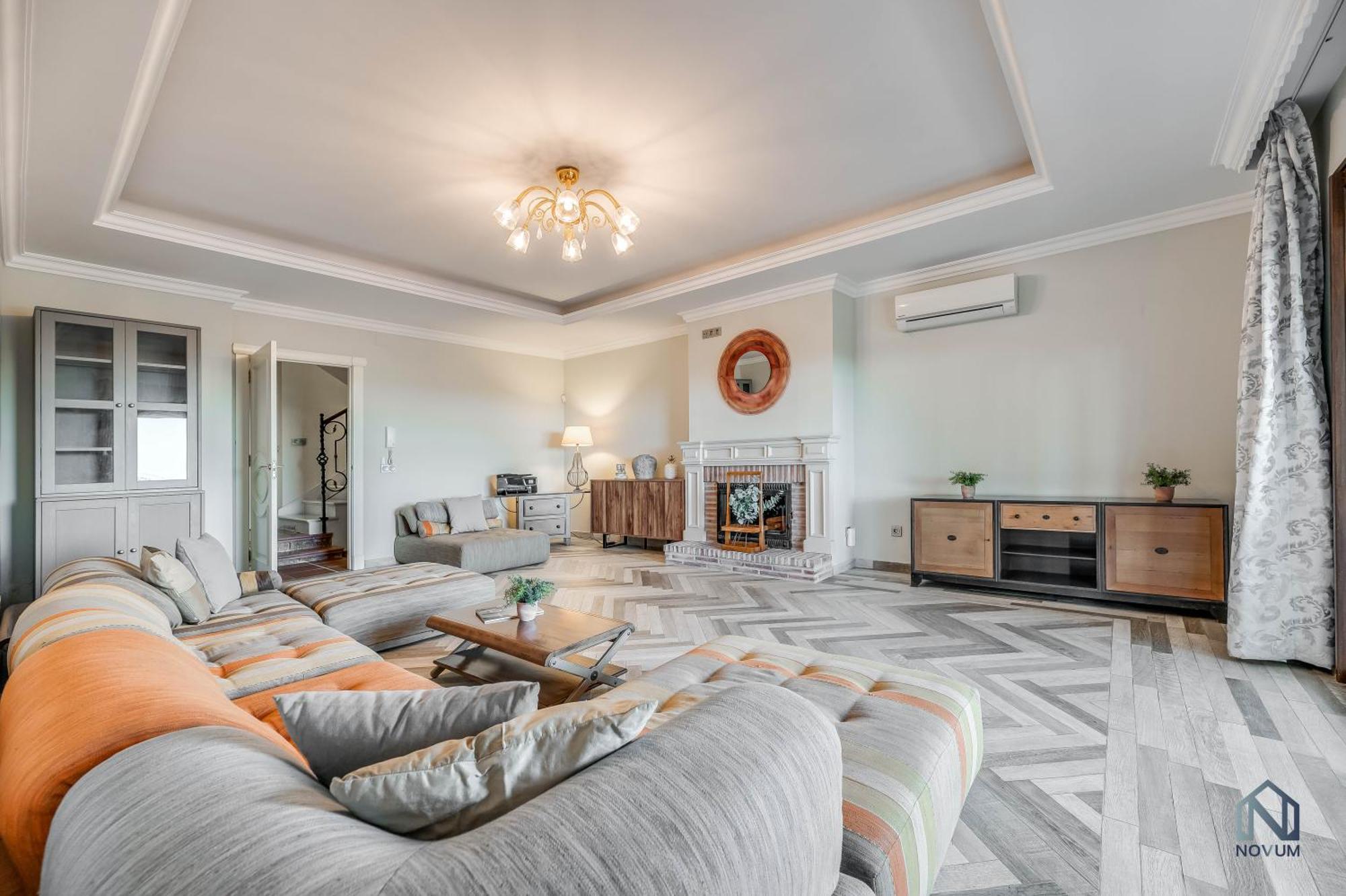 Spacious 6 Bdrm - Golf Lover's Paradise Lägenhet Marbella
